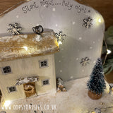 Daisy Village - Christmas House Light Up Scene 12203