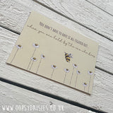 Print / Postcard Daisies & Bee - Held 13063
