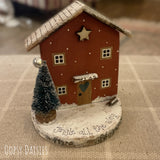 Daisy Village - Christmas Cottage on Sm Log Slice 13504