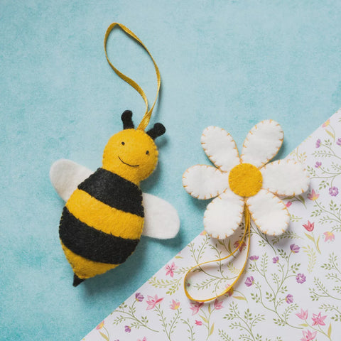 Felt Craft Mini Kit - Bee & Flower 14074