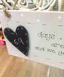 Countdown Plaque with Dotty Boarder 3715