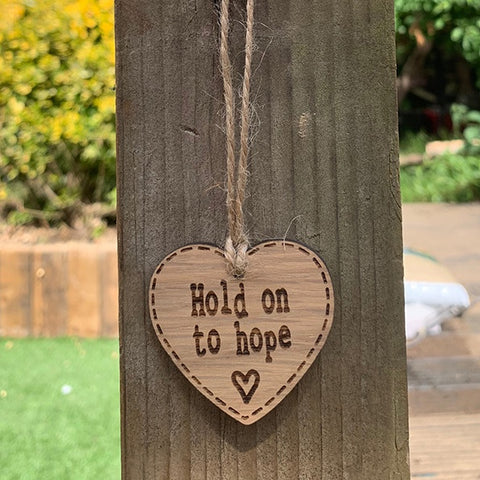 Handmade Little Sentiment Heart - Hold on to Hope 10000