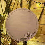 Personalised Round Plq with Daisy Flower 9820