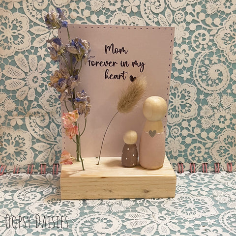 Peg Doll Scene - Mom Forever 13695