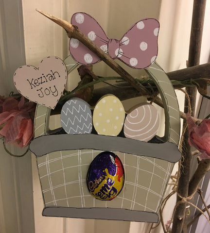 Easter Basket with Cadbury's Egg 7538