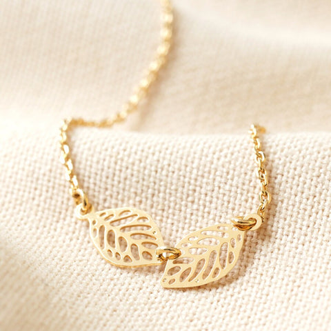 Interlocking Leaf Necklace in Gold 12906
